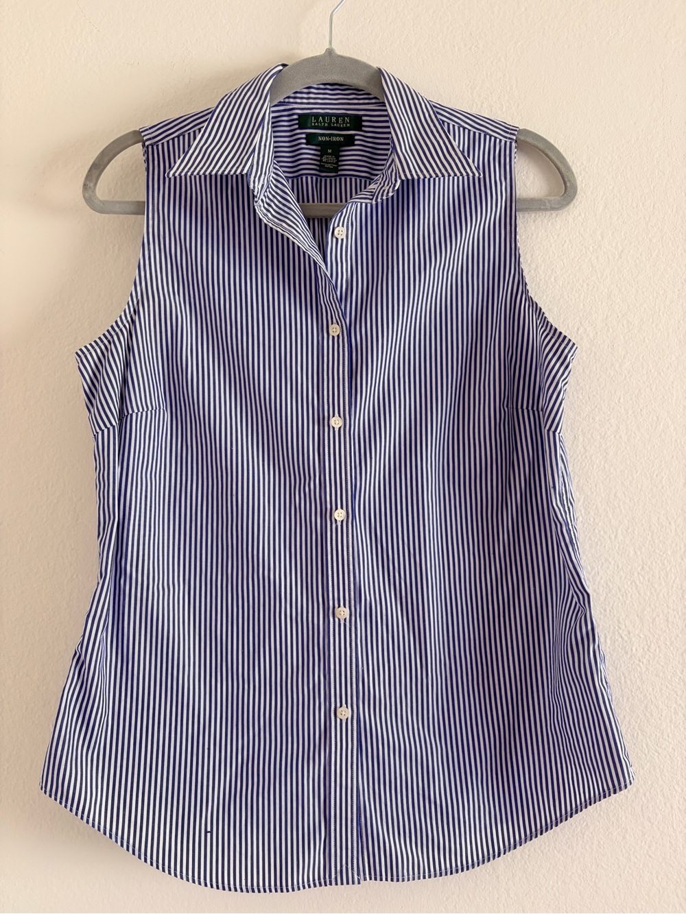 Ralph Lauren Non Iron Blue and White Striped Sleeveless Button-Down Shirt - Picture 4 of 5